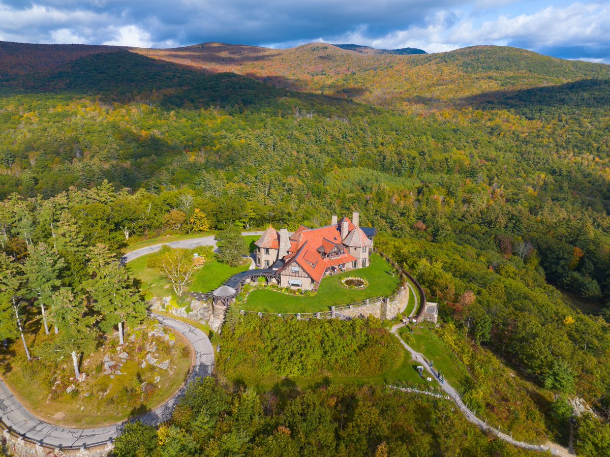 RocheRealty's tweet image. 🌟 Community Spotlight: Moultonborough, NH
Low taxes, top schools, beautiful lakes, scenic shoreline, and amazing recreation. Learn more: bit.ly/Moultonboro-NH
#MoultonboroughNH #CommunitySpotlight #NHRealEstate #LakesRegionNH