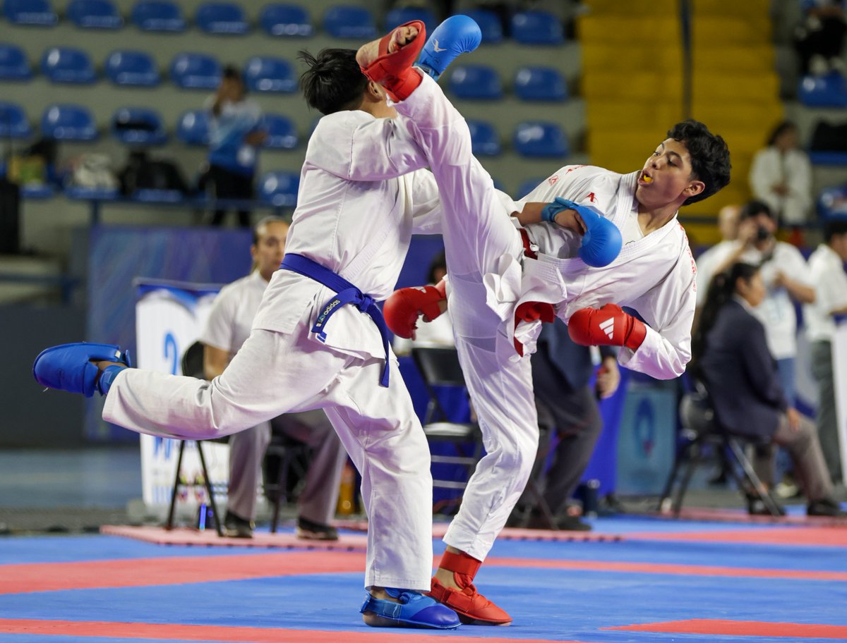 CDAG_Guatemala's tweet image. 📸💙 El Domo de la zona 13 vibró con fuerza el sábado 15 de noviembre en los Juegos Deportivos Nacionales de Karate Do. 

Les compartimos la galería de acciones de este evento en nuestro Flickr 👉flic.kr/s/aHBqjCB2wz

#PasiónPorGuatemala #KarateDo #Guatemala