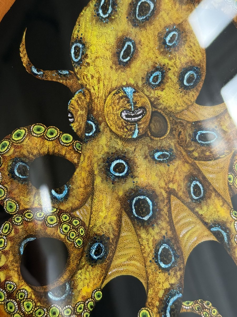 I made a new friend 🐙💙 on my Etsy now!