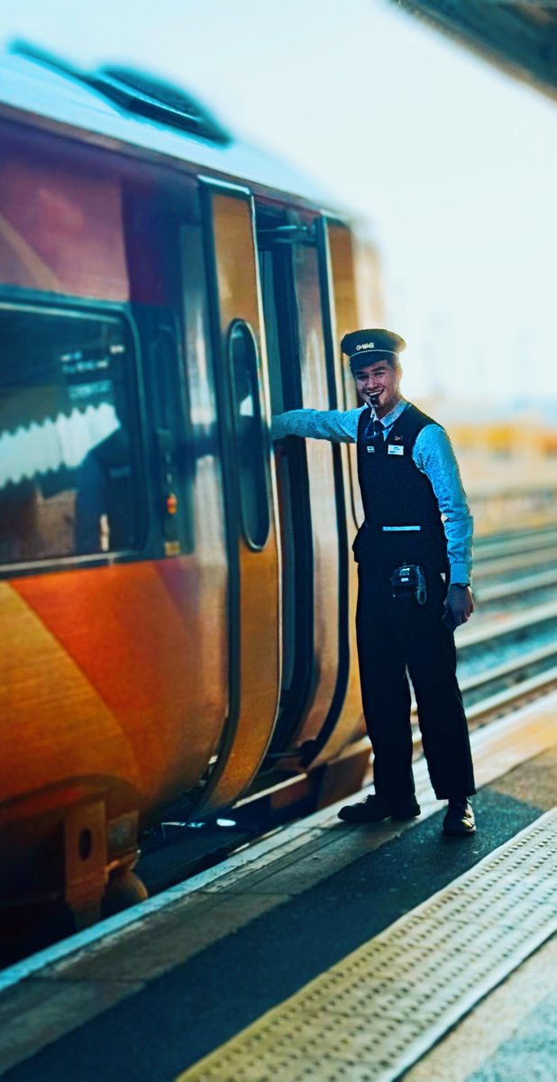 Bessie 🚂 🦡 tweet media