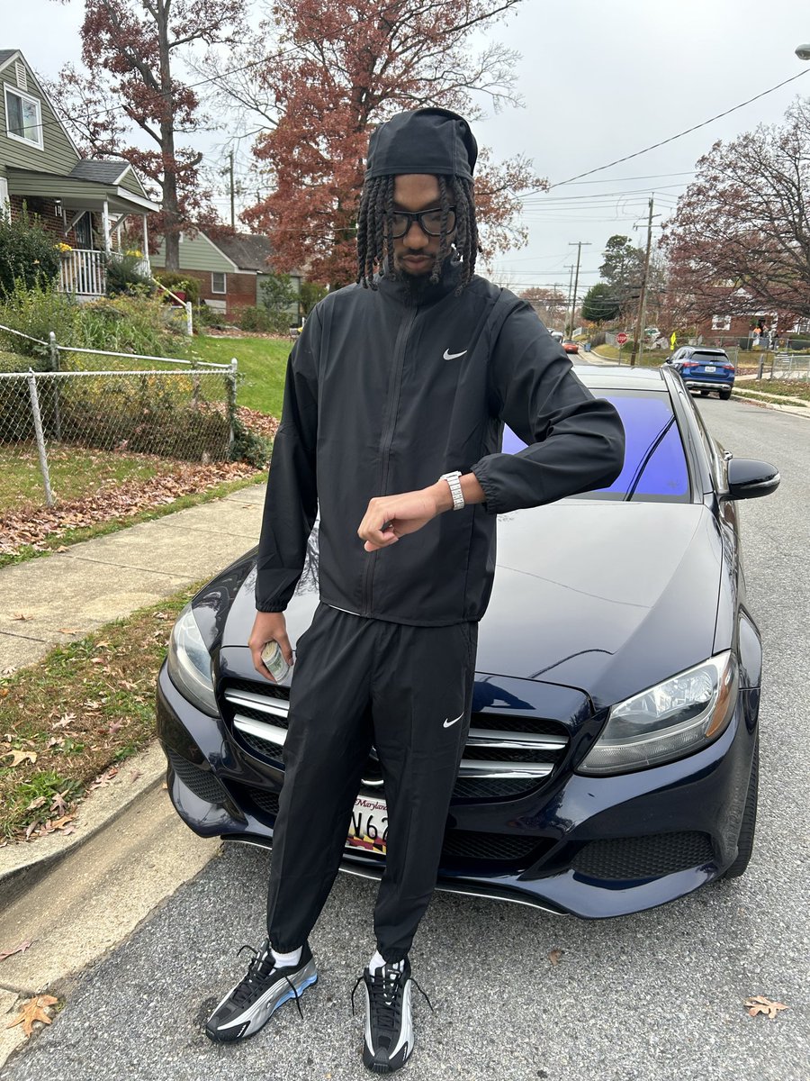 Tall 🐐 tweet media