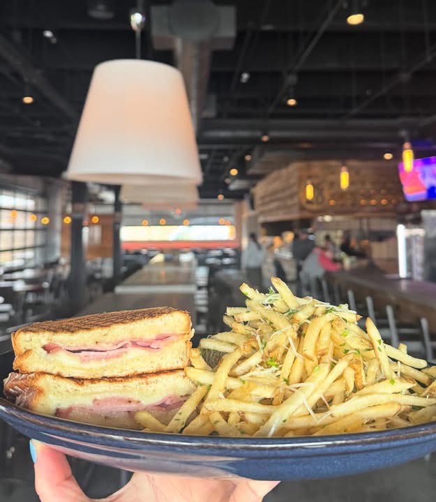 Guess Who’s Back! Your fav, the Taco Pie! Week Specials at PITCH!

TACO PIE
arrabiata | mozzarella | spicy beef | shredded lettuce | tomatoes | crispy tortillas | pickled red onions | avocado crema | queso fresco

Ham Grilled Cheese
white cheddar | swiss cheese | sourdough bread