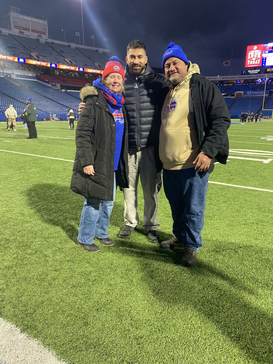 Eppy Epenesa tweet media