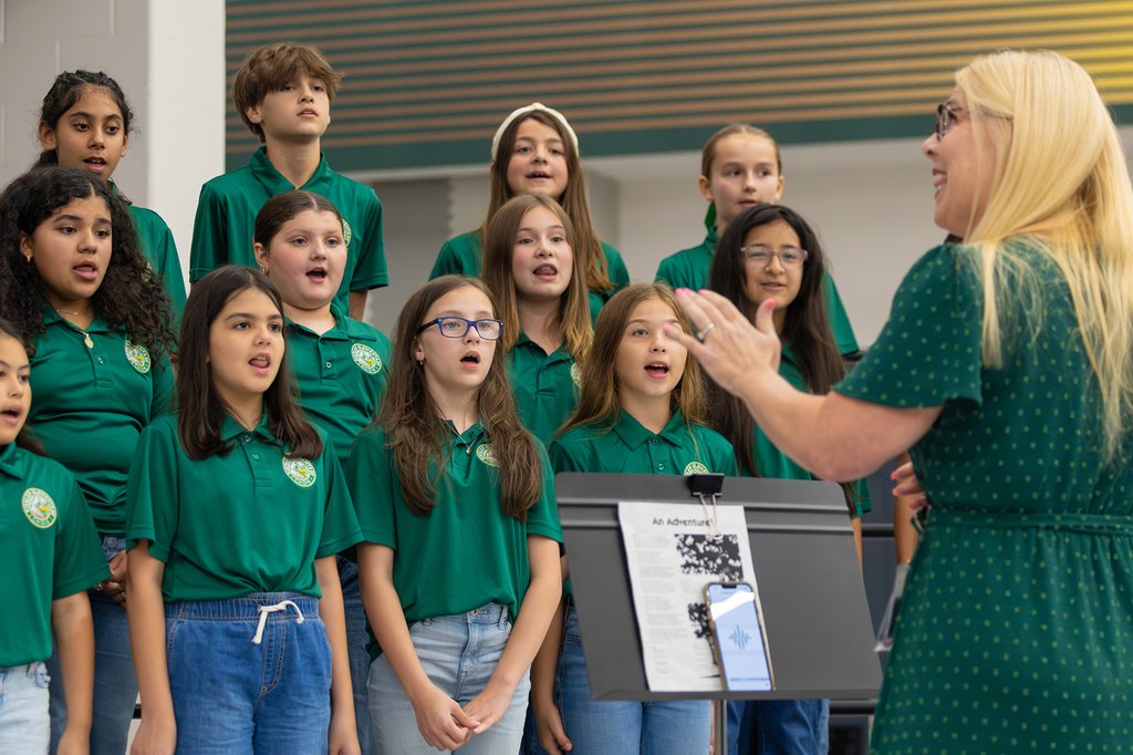 ConroeISD's tweet image. A special night for Conroe ISD as we dedicated W. Robert Eissler Elementary. Thank you to our students, staff, families, and community for celebrating with us.