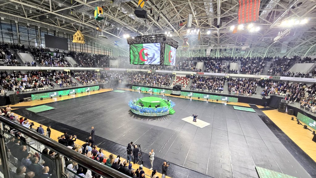 SavinaAmmassari's tweet image. At Oran Stadium today, excited to join the Prime Minister and national leaders for the vibrant opening of #WorldSkills Algeria 🇩🇿. Celebrating youth talent, innovation &amp;amp; the future of professional skills. Bravo to all competitors! 🌍✂️🛠️⚙️📐 #SkillsForAll #YouthEmpowerment