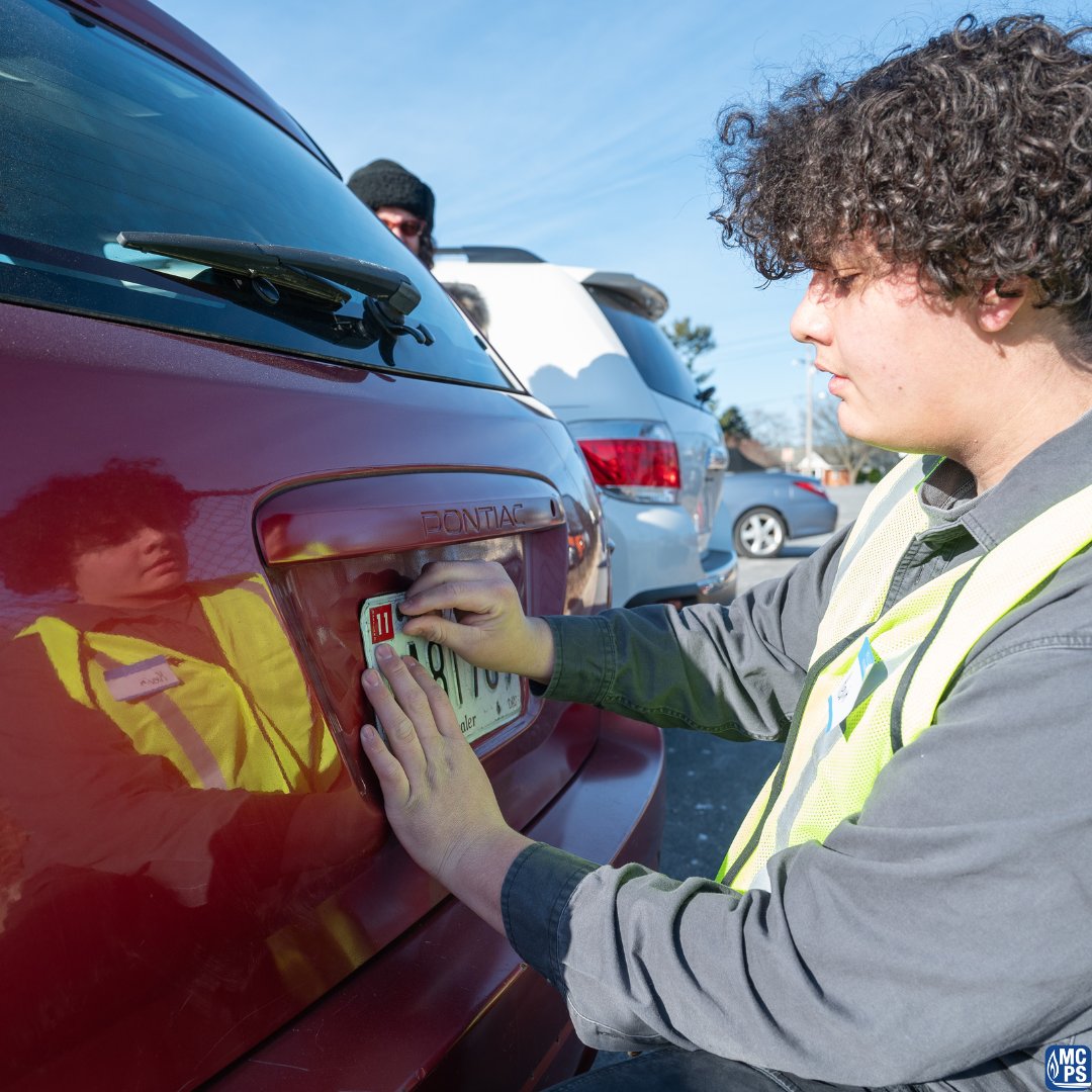 Students in the Montgomery County Students Automotive Trades Foundation (ATF) and Information Technology Foundation are putting their skills to work with used cars and refurbished computers they’ve reconditioned in class.

📅 Sat., Dec. 6, 9–11 a.m.
📍 Gaithersburg High School