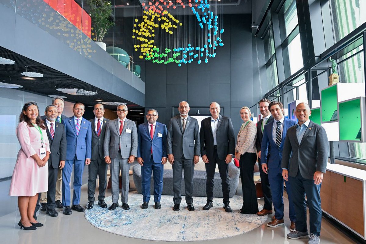 HShamAdam's tweet image. Google introduces Dhivaru and two new connectivity hubs mfr.mv/public-sector/…