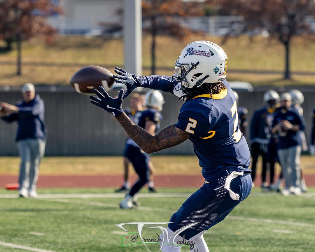Trenchmedias's tweet photo. Pictures are up on my Facebook! Not a lot action plays as I was filming mainly. #murraystate #murraystatefootball
https://t.co/UrwJNdfPcS https://t.co/ciMeeWsQDY