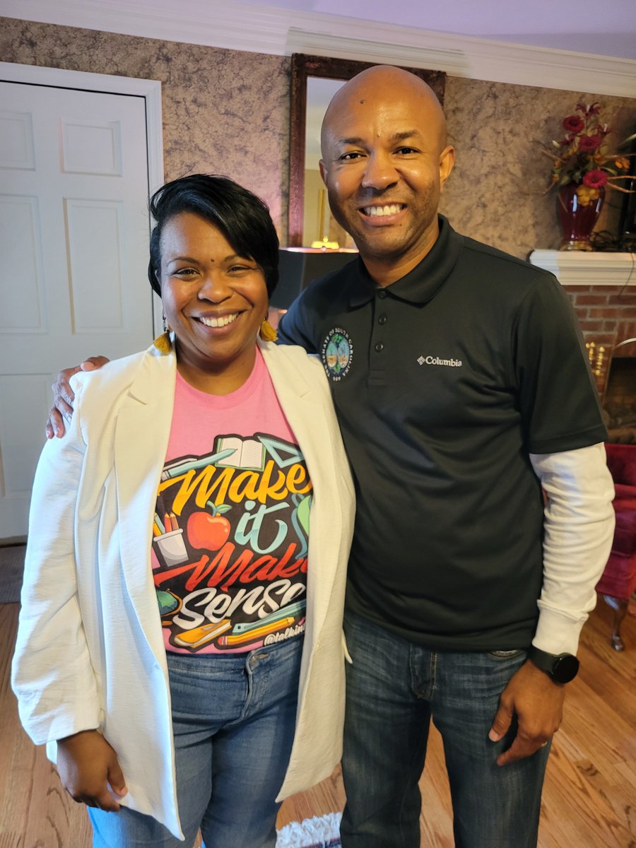 iamtamikasw's tweet image. Enjoyed hosting a Fireside Chat on the Future of Education! 🔥 We brought together students, parents, advocates &amp;amp; educators to tackle tough topics: seat time, program accountability, and school choice data. Thank you, Dr. Curry Jr &amp;amp; Sen. Walker for joining us. #SCed #futureofedu