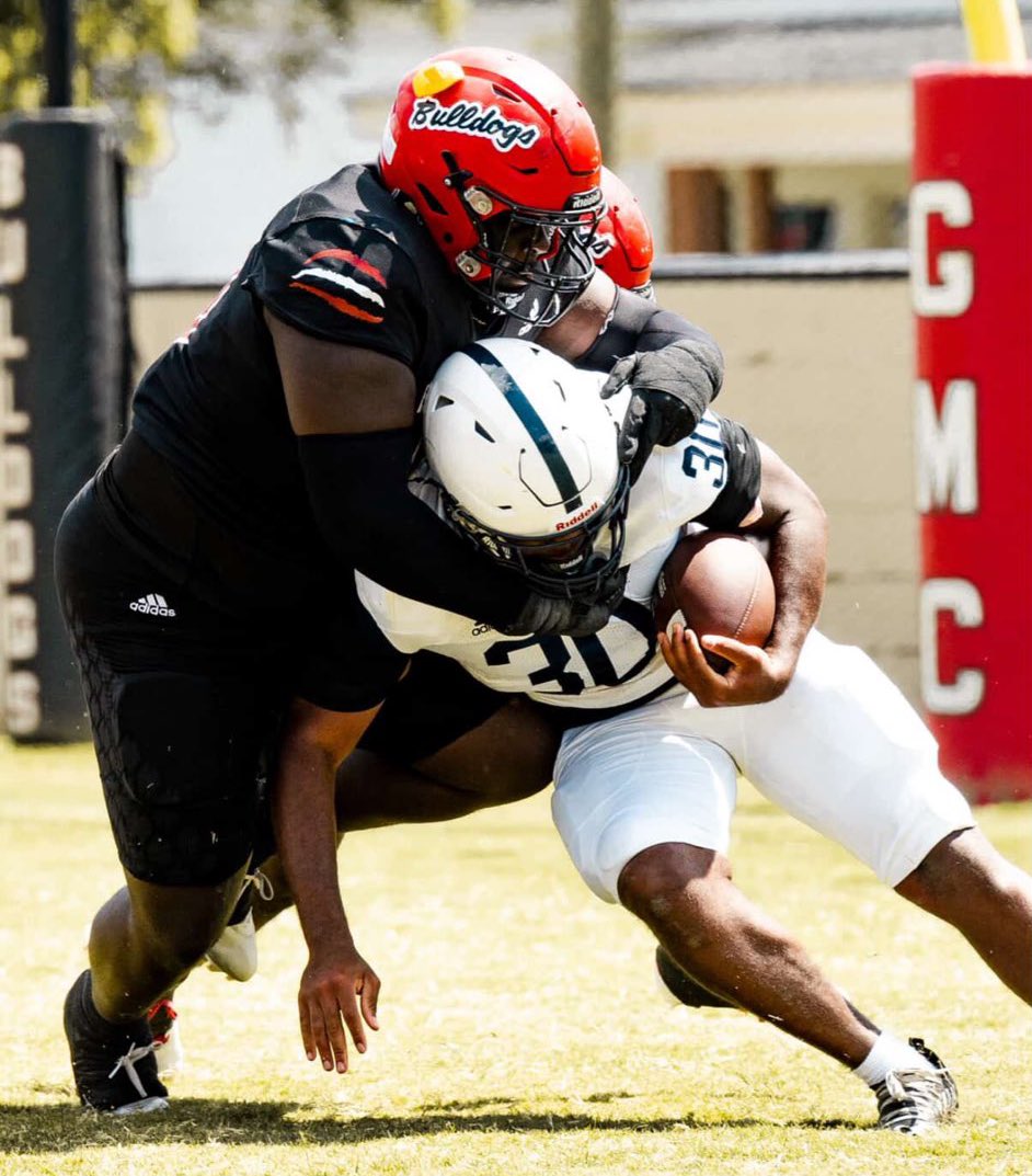 shaynep_media's tweet image. Georgia Military College (JUCO) defensive tackle Emmanuel Gyamfi adds an offer from Middle Tennessee

In two seasons at GMC, he has 44 tackles, 13.5 TFL, and four sacks

He was part of the first signing class for #MTSU under Derek Mason and will take his OV this weekend