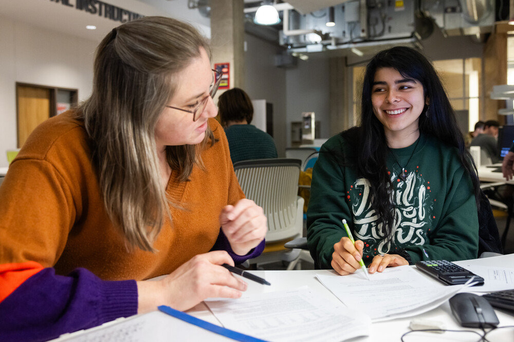 accdistrict's tweet image. Free tutoring = stress down, confidence up, GPA glowing.
Take advantage — Future You will be VERY proud. Schedule a session with ACC&apos;s amazing tutors at austincc.edu/tutoring