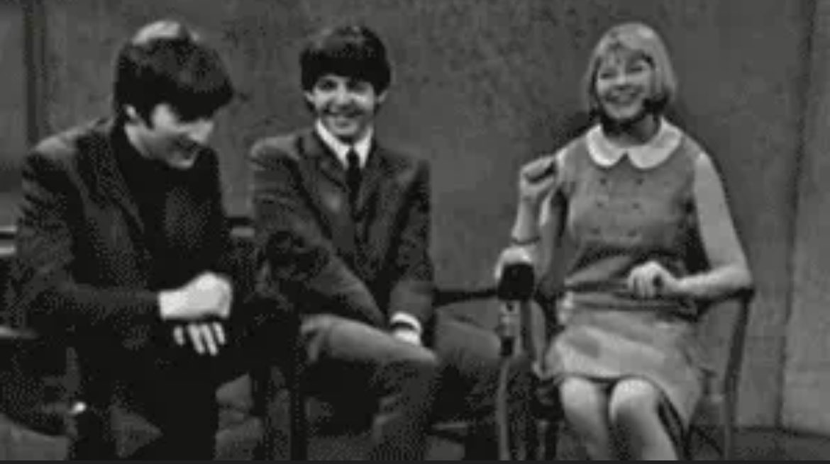 repairingahole's tweet photo. the times paul had to hide his boner when he was around hot girls https://t.co/bqlNUcclJJ