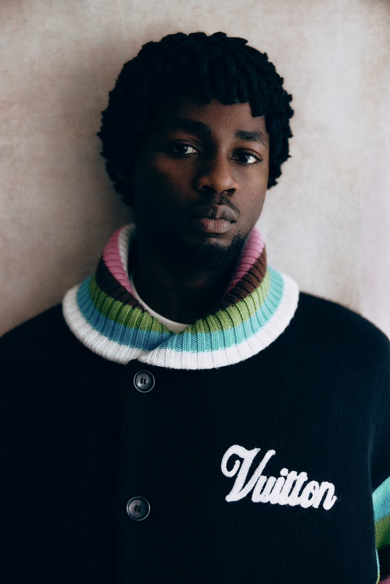 thecastoracle's tweet image. You have to choose just one, which one are you going for?

Frame 1 - Wizkid
Frame 2 - Davido
Frame 3 - Omah Lay
Frame 4 - Rema