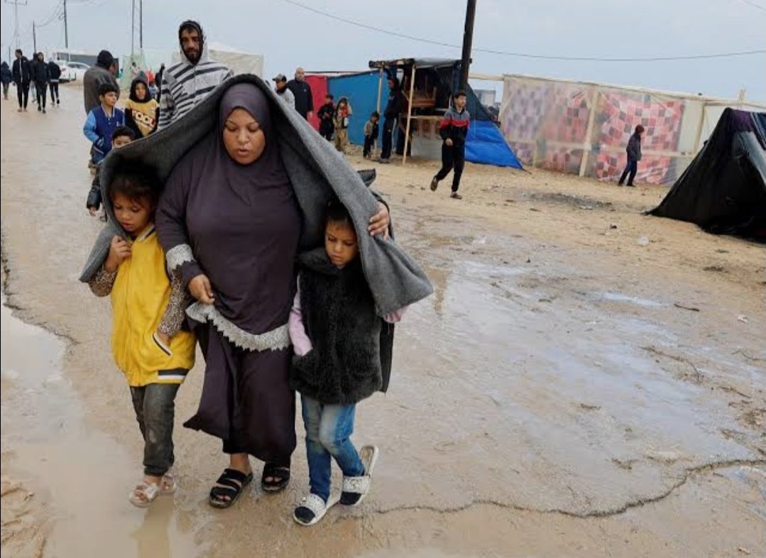 AymanShwil22945's tweet image. In Gaza, winter is hardest on the children.
Cold tents, leaking roofs, and freezing nights leave them shivering with no protection.
Please help us provide warmth and safety for them.💔🙏
@willmenaker

chuffed.org/project/131385…