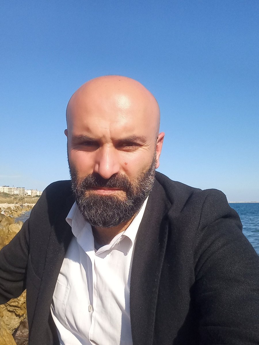 shikhani82's tweet photo. قبل ١٥ عاما 
كنت أصلي في شركة مصفاة بانياس خفية مفردا
اليوم أكرمني الله بالصلاة فيها و جماعة 
فأذان الله أكبر يصدح في جميع أرجاءها 

سبحان من أكرمنا بالنصر  
و خ��صنا من أعتى مجرمي القرن https://t.co/QNWndMZIqT