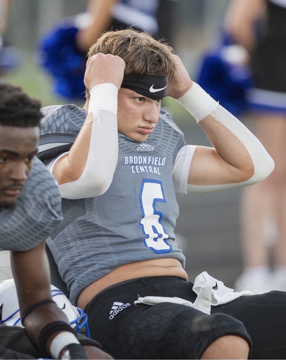 Starting from rock bottom motivates me. Losing my junior seasons hurts, but I’ve got one year left to make it count. I’m coming back hungry and coming back hot. #COMEBACK