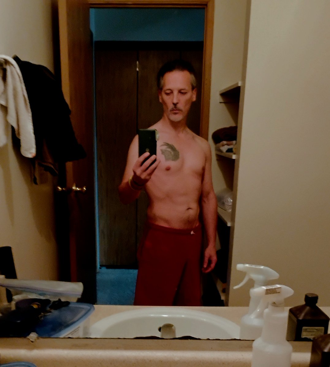 CoffellAle61257's tweet image. Ok, now the objective is to look better come spring, not be fatter come spring...