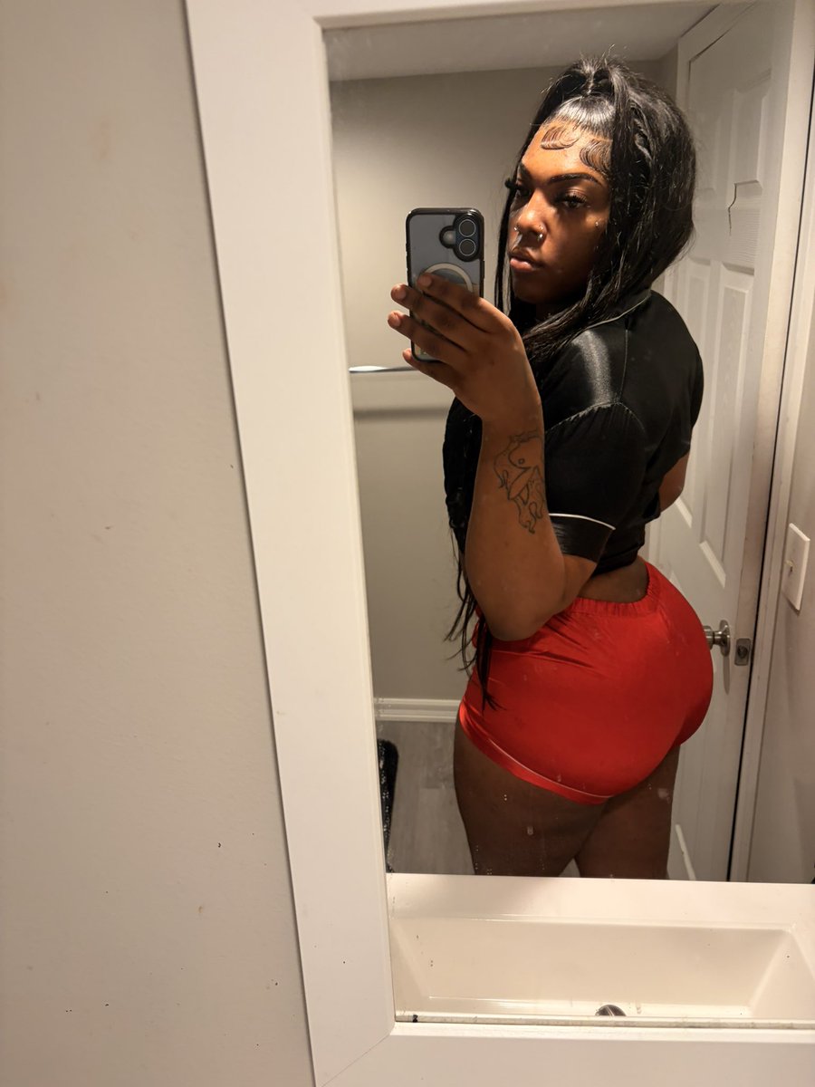 redd😍 tweet media