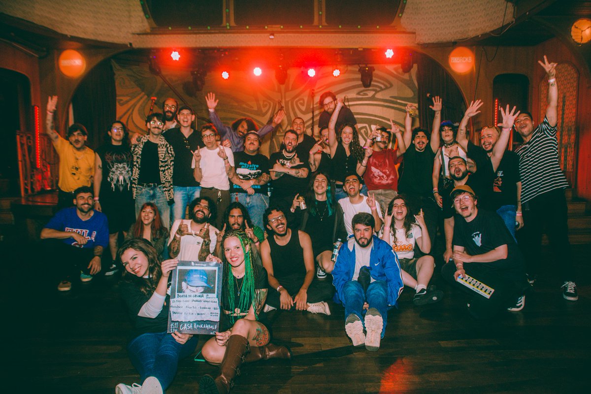 banda de casinhaversário 

📸: <a href="/bea5trizz/">beatriz</a>