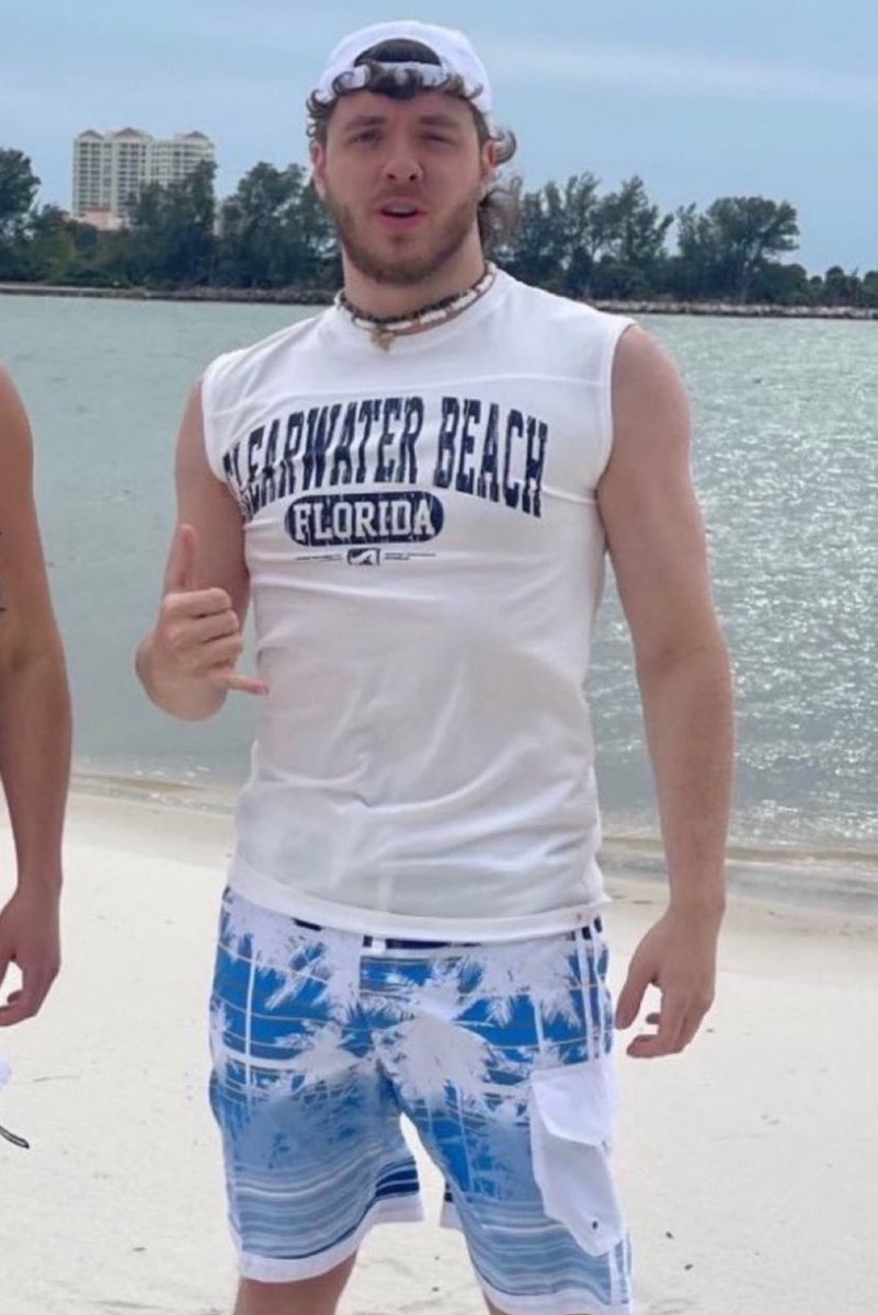 Thedudeshub's tweet image. can i speak?