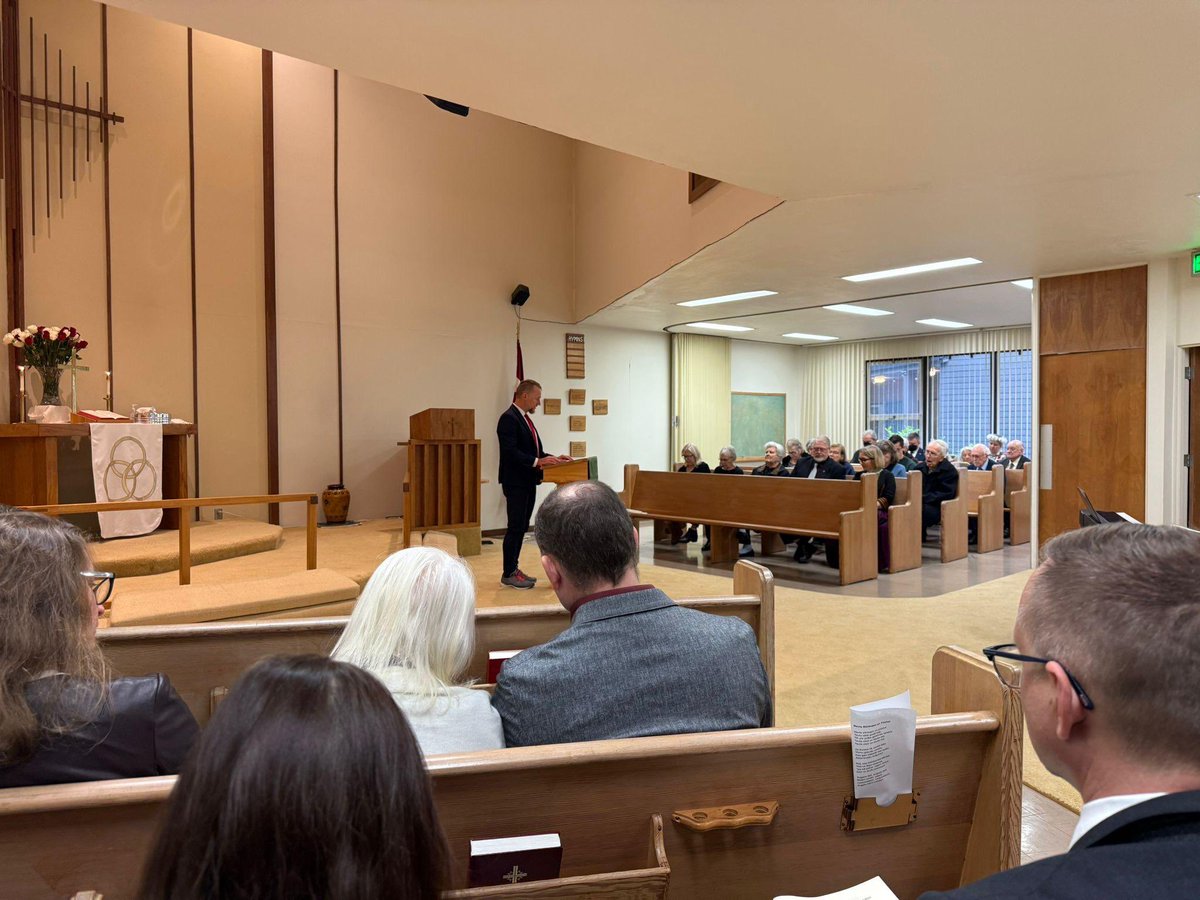 🌎 On the West Coast of the United States 🇺🇸, in Portland, Oregon, the local Latvian community and friends celebrated the 1️⃣0️⃣7️⃣ anniversary of Latvia's 🇱🇻independence. 

🎉 To honor 🇱🇻 national holiday, a special church service and an event with songs, dances, an exhibition, and