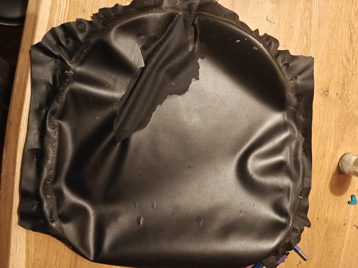 TOG_Dublin's tweet image. A bit of upholstery magic in Tog 🪡🪑
One of our members gave this high stool a full refresh instead of sending it to the landfill.
Makerspaces aren’t just about electronics – they’re about skills, stories &amp;amp; second chances.
#Repair #RightToRepair #Makerspace #Dublin