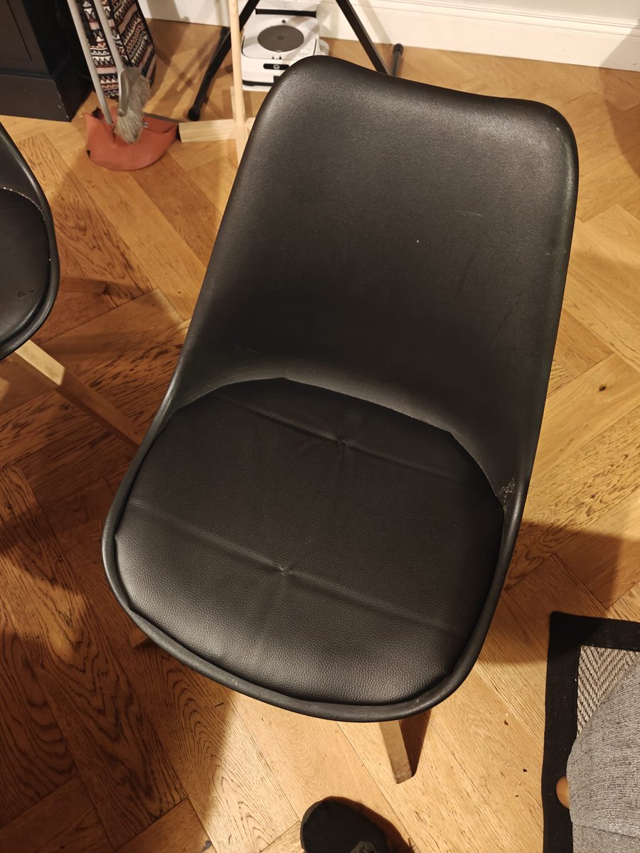 TOG_Dublin's tweet image. A bit of upholstery magic in Tog 🪡🪑
One of our members gave this high stool a full refresh instead of sending it to the landfill.
Makerspaces aren’t just about electronics – they’re about skills, stories &amp;amp; second chances.
#Repair #RightToRepair #Makerspace #Dublin