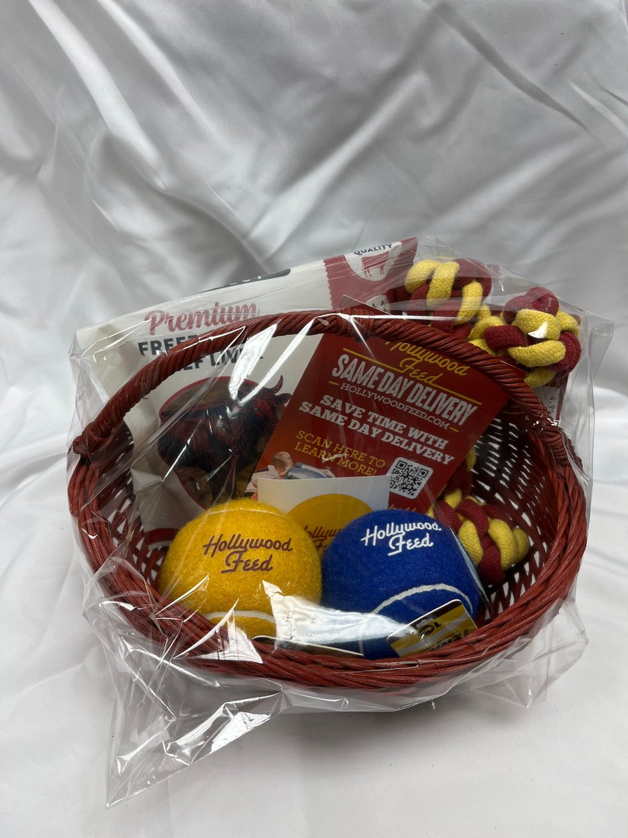 🎉 Get excited — door prizes are back at this year’s Be a Hero at the Big House on 11/23!
We’ll be giving away incredible prizes during two drawings, and you won’t want to miss your chance to win.

Mark your calendars and stay tuned… we’ll be sharing sneak peeks all week! 💙💛