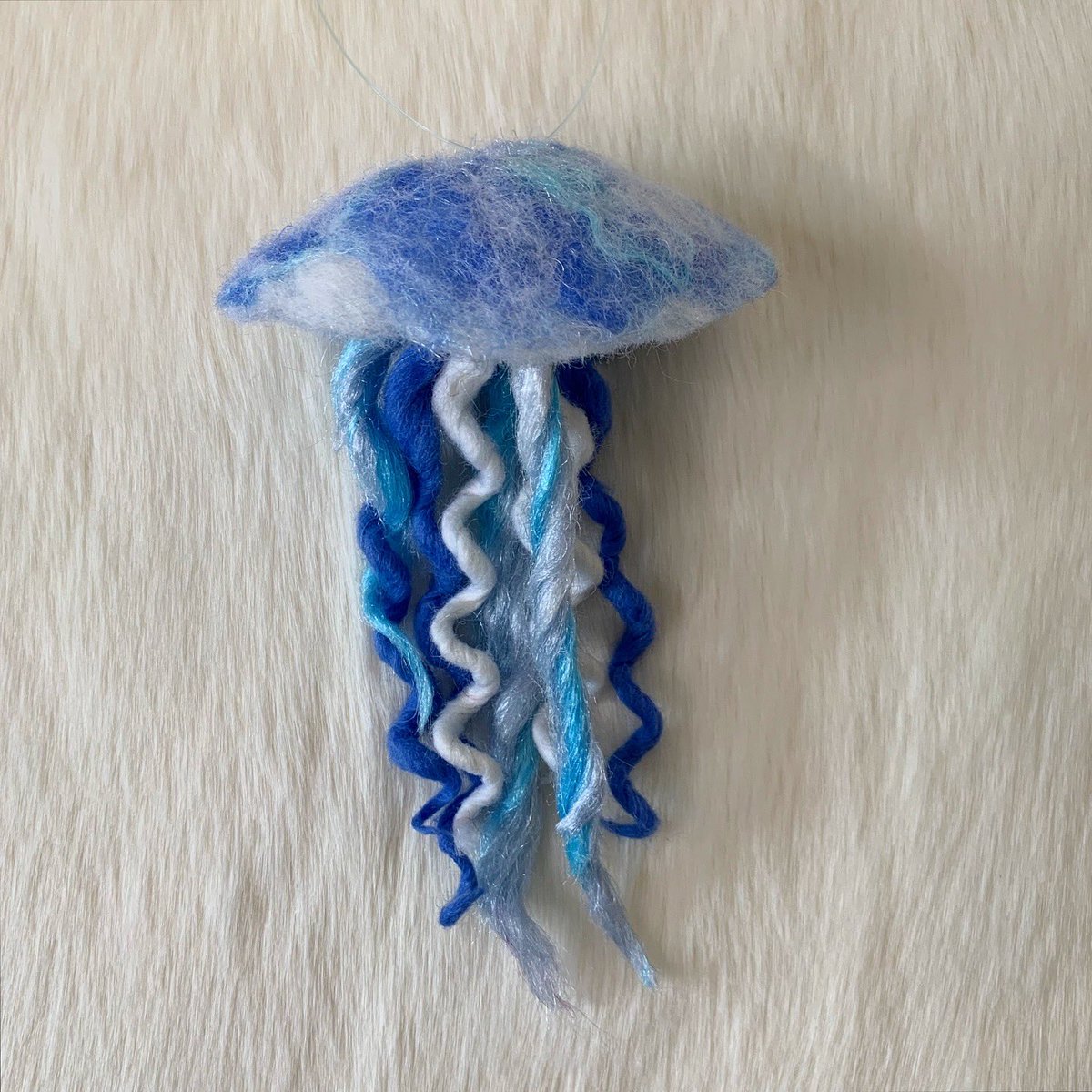 How to make Felted Jellyfish is live and the Tutorial is on SnowflakeForest Felting YouTube Channel. 
Happy Felting🌬️🪼❄️🌲🤍
This is the BlueBerry Jellyfish.
youtu.be/-5qDoT6TdtM?si…