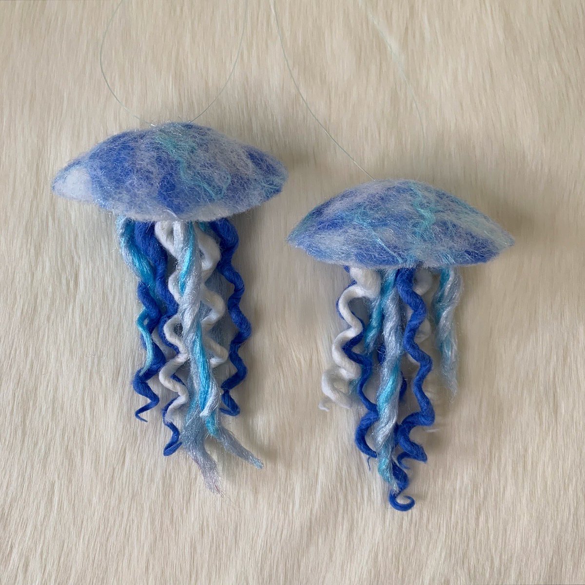 SnowflakeForest's tweet photo. How to make Felted Jellyfish is live and the Tutorial is on SnowflakeForest Felting YouTube Channel. 
Happy Felting🌬️🪼❄️🌲🤍
This is the BlueBerry Jellyfish.
https://t.co/yuCGEU2lFt https://t.co/mI6KEdMb1X