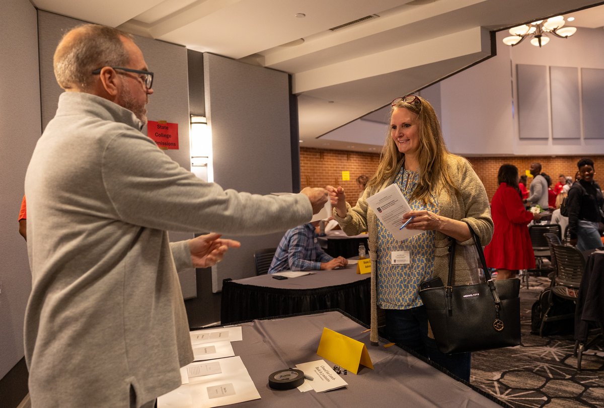 Catch up on the latest from the Fanning Institute. The November edition of Leadership Matters is live!

loom.ly/rfHelSE

#FanningInstitute #LeadershipMatters #Leadership