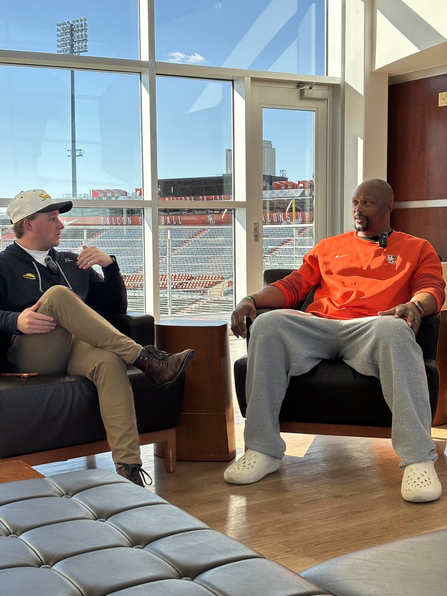 TimmyKal12's tweet photo. Which interview should I air first? https://t.co/7FhTnb5H9L