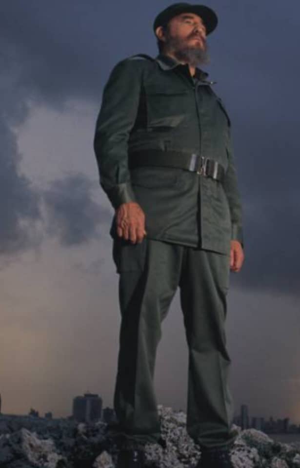 "Son las ideas las que nos unen, son las ideas las que nos hacen pueblo combatiente, son las ideas las que nos hacen, ya no solo individualmente, sino colectivamente, revolucionarios, y es entonces [...] cuando un pueblo no puede ser jamás vencido..."
#CubaVencerá