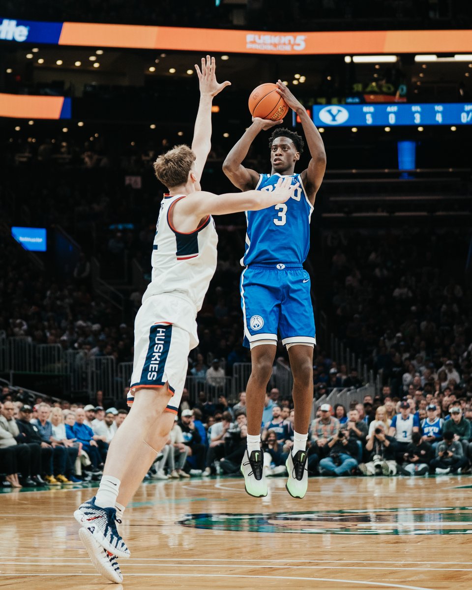 Spalding's tweet image. From Boston to LA ✈️ @hofseries bringing those can&apos;t miss matchups 🙌

#Spalding #AlwaysBuilding #HOFSeries #MadeForTheGame