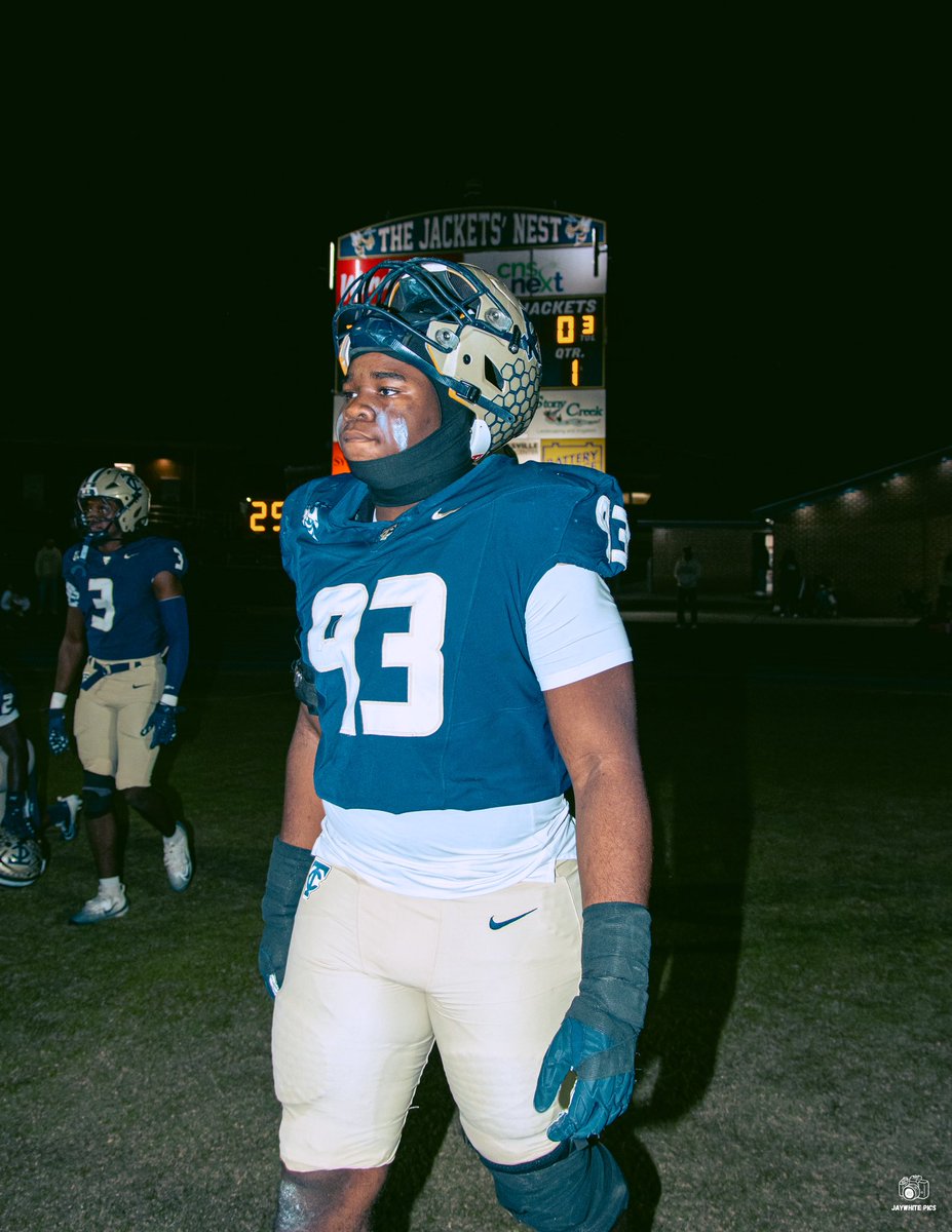 ON TO ROUND 2, JOB’s NOT FINISH YET. CHECK ME OUT hudl.com/v/2TCgzA