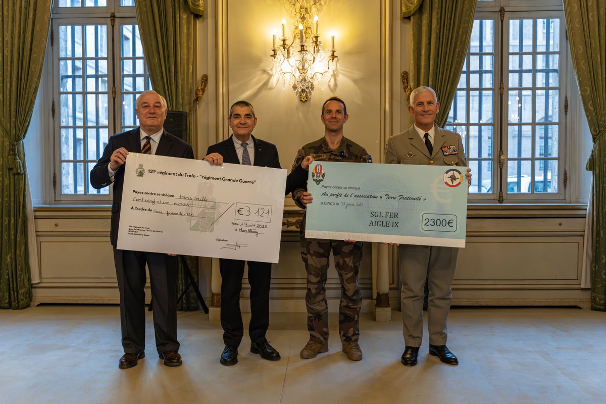 121e régiment du Train tweet media