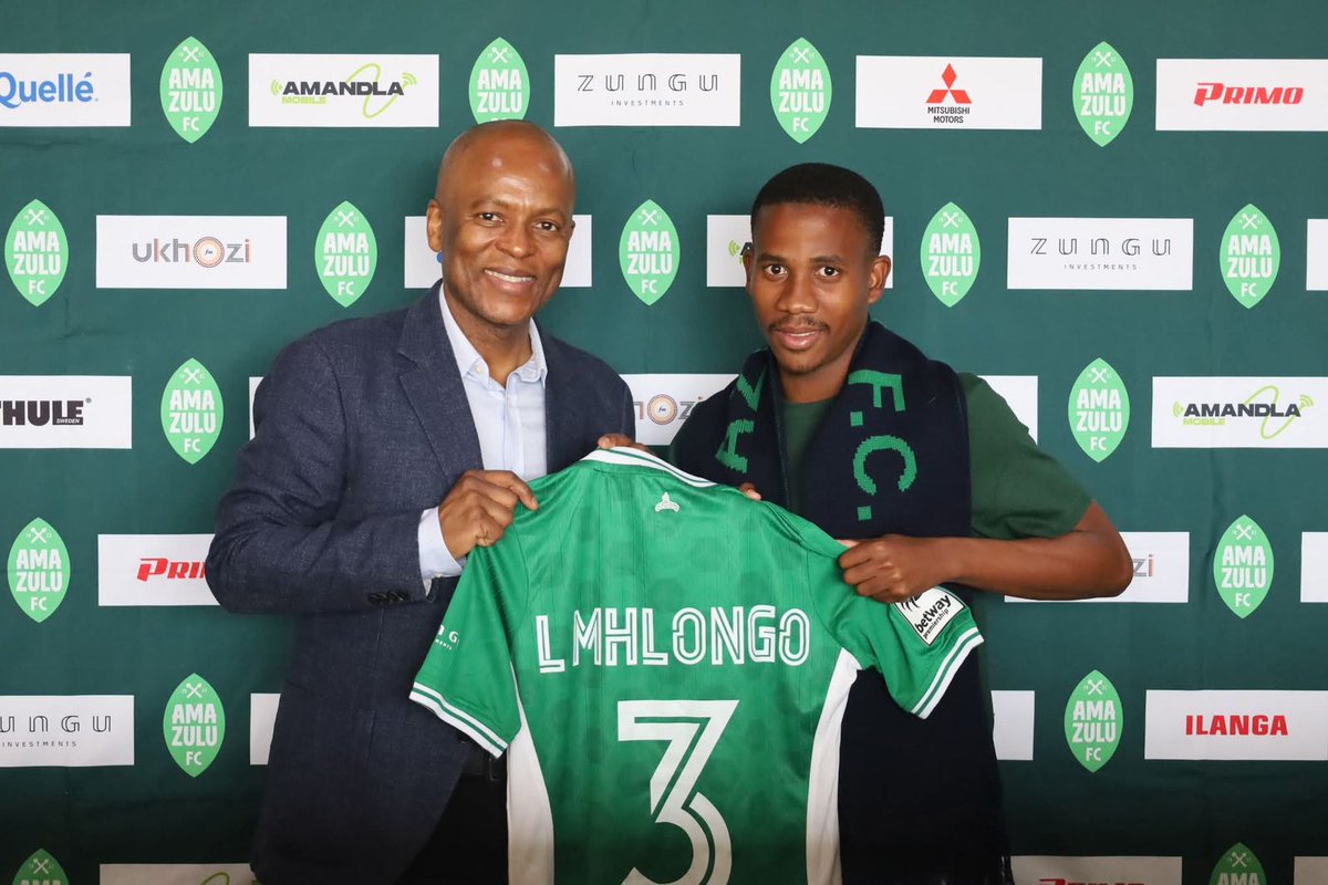 ngimi01's tweet image. Njomane joins 'Usuthu'

The 24 years old Langelihle Mhlongo, former Richards Bay United player, has joined Amazulu today, 17 November 2025
The attacking midfielder was welcomed by the Club President Mr Sandile Zungu, the kwaMashu born has joined the KZN PSL outfit as a free agent