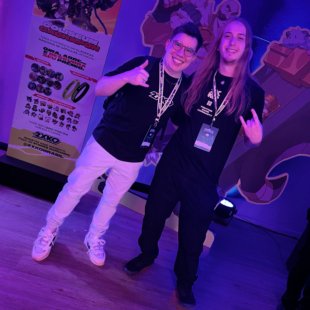 O Battle Coliseum 2025 foi incrível!

Encontrei uma galera foda, conversei com muita gente que ama jogos de luta, e até consegui jogar umas partidinhas.

Essa comunidade é maravilhosa!

Aqui vou deixar só umas fotos de recordação, mas bom mesmo foi poder fazer parte disso ❤️