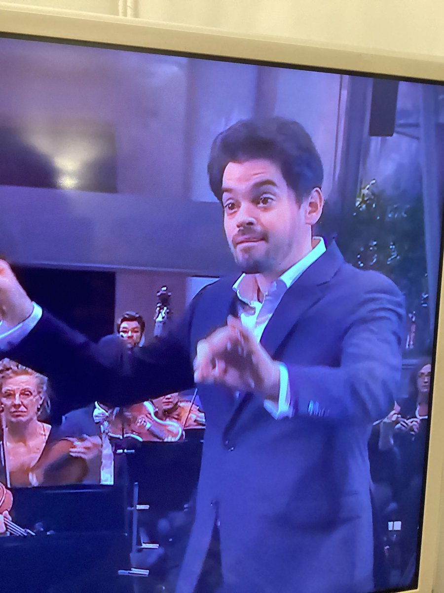 Aujourd’hui sur Mezzo le concerto pour violon de Beethoven avec la sublime Lisa Batiashvili et l’inoubliable Lahav Shani…