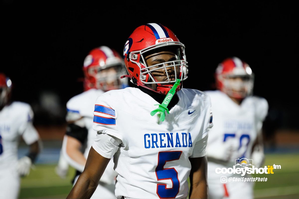 BraydonHard1's tweet photo. Senior Szn stats+playoff stats
60 total tackles 
6pbu
1int
1 force fumble
1fumble recovery 
@PrepRedzoneMS @CoachCJones20 @CoachTQuinn @Coach_JNance @RemingtonReb @Calhoun__23 @CoachKruse @RyanTrichel @Ben_HamnerUNA @shayhodge3 @TomLoy247 @Coach_CFRANK @CoachCBell26 @ScoutSteve https://t.co/Oh1MiiqZtm
