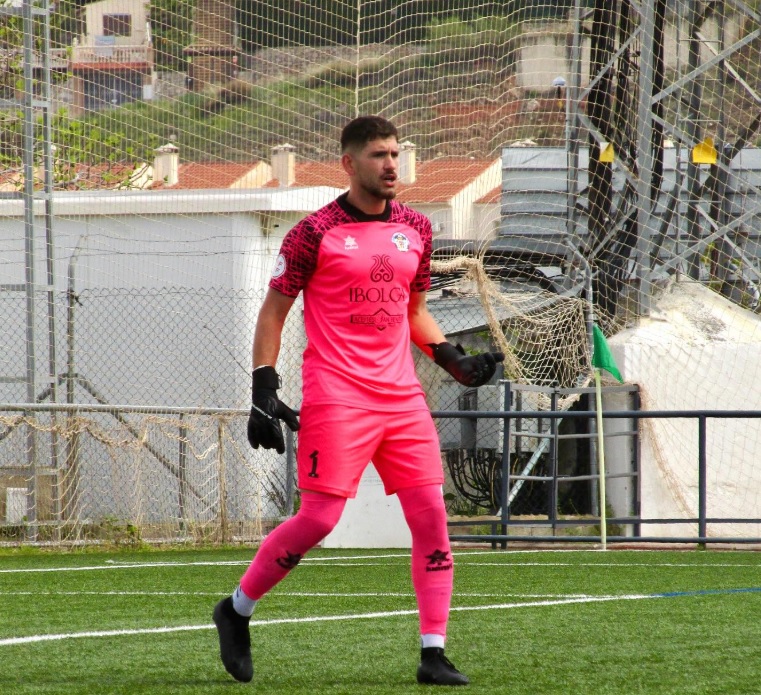 jpalomares90's tweet photo. AGENTES LIBRES 3RFEF 🔎

🧤PORTERIA:
📂 JAVI ROMERO. Ex Villanovense, Salerm Puente Genil, Porcuna
📂 DEGRE. Ex Azuqueca, Torrejón, Alcalá

EXTREMO:
📂FERNANDITO. De vuelta EEUU 🇺🇸

DELANTERO:
📂MICHU ESCOBEDO. Ha vuelto de su aventura 🇮🇹 ASC St.Georgen.

https://t.co/CukakjD9AV