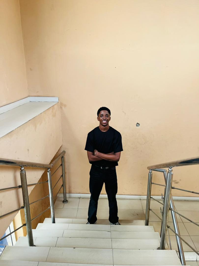 OdibaB1124's tweet image. Every step is a move forward — eyes on the vision.
 
#NewFace #ModelInTheMaking #ModelSearch #MensStyle #NigerianModel #FashionJourney #ModelGoals #Confidence #StreetStyle