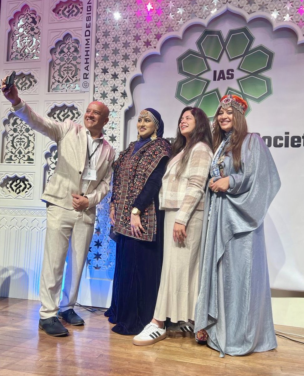 iashouston's tweet image. We’re still glowing from an amazing weekend of art, culture, and connection! Keep creating, connecting, and sharing the joy of art! 💫

𝐏𝐨𝐬𝐭 𝐲𝐨𝐮𝐫 𝐩𝐢𝐜𝐭𝐮𝐫𝐞𝐬 𝐨𝐧 𝐬𝐨𝐜𝐢𝐚𝐥 𝐦𝐞𝐝𝐢𝐚 𝐚𝐧𝐝 𝐭𝐚𝐠 𝐈𝐬𝐥𝐚𝐦𝐢𝐜 𝐀𝐫𝐭𝐬 𝐒𝐨𝐜𝐢𝐞𝐭𝐲. #IslamicArtsFestival #IAS