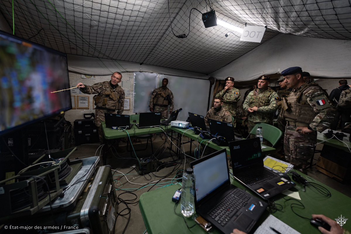 FrenchForces's tweet image. 📍Romania | End of the multinational exercise #DACIANFALL
 
1️⃣8️⃣ days of training 
3️⃣0️⃣0️⃣0️⃣ troops from 5️⃣ nations 🇫🇷 🇧🇪 🇷🇴 🇱🇺 🇪🇸 trained together to showcase the Alliance&apos;s ability to respond swiflty and effectively to any threat.
 
➡️ Build-up of a multinational brigade under…