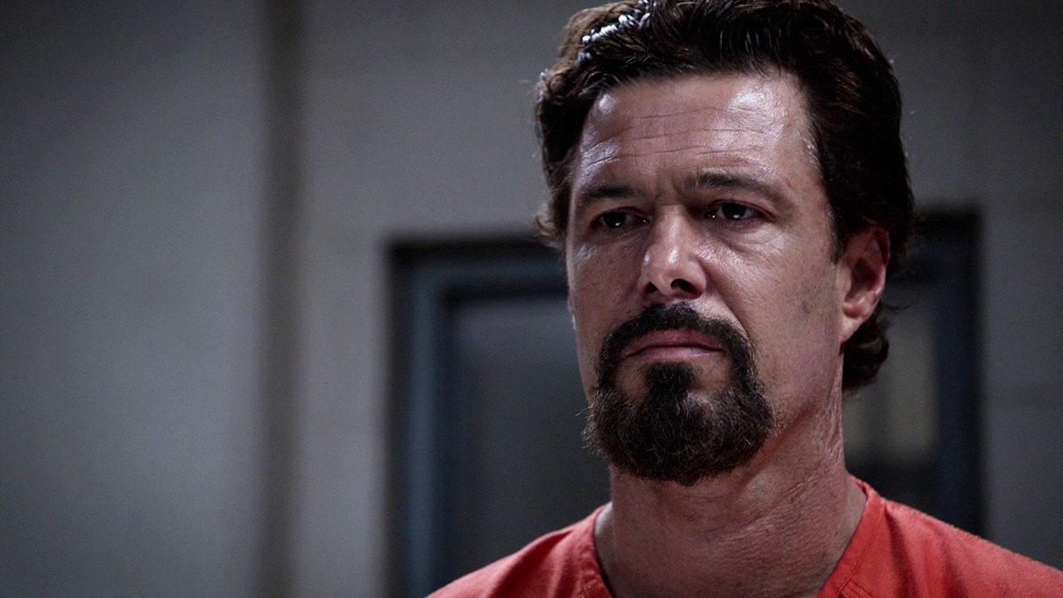 The24Source's tweet image. Hey @joncassar, since Kiefer recently said that he wants to close Jack's story, do you think Carlos might want to do the same? I know that he has been mostly directing for the past years...