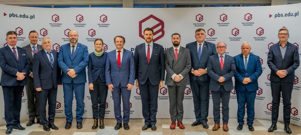 Rektorzy zrzeszeni w Konferencji Rektorów Uczelni Rolniczych rozmawiają w <a href="/Pol_Bydgoska/">Politechnika Bydgoska</a> o przyszłości kształcenia rolniczego. #SGGW reprezentuje rektor <a href="/Michal_Zasada/">Michał Zasada</a>