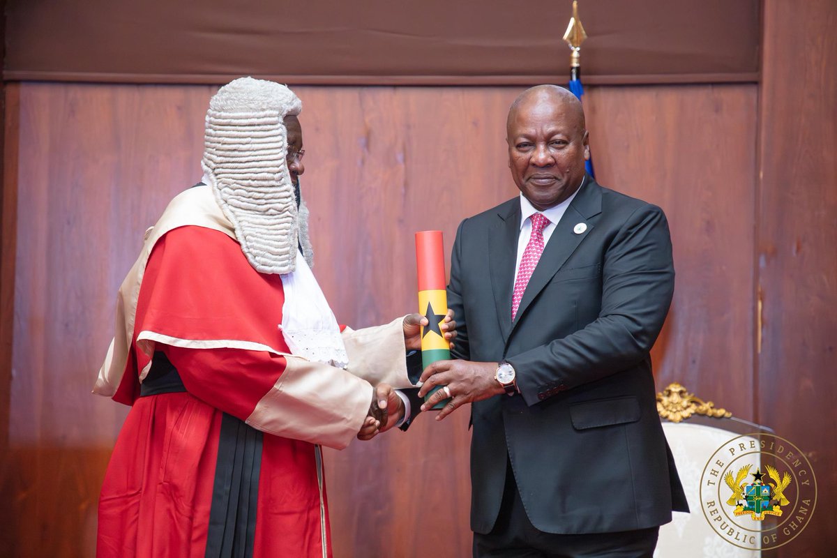 joyce_bawah's tweet image. Meet the new Chief Justice of the Republic of Ghana 🇬🇭