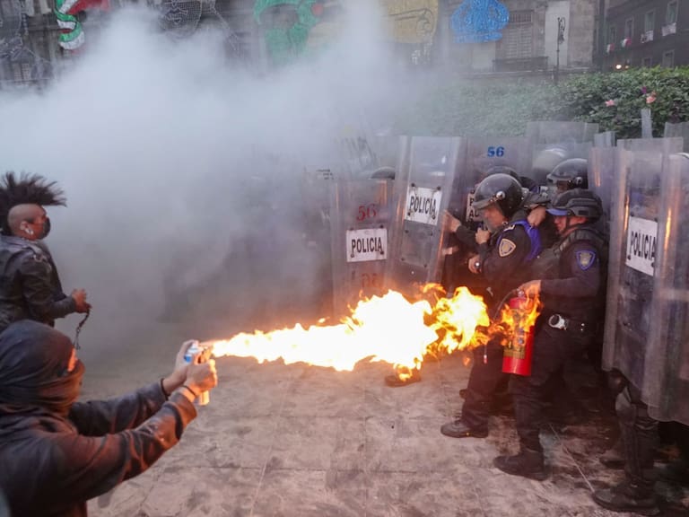 AlmMiguelito's tweet image. Esta es la realidad de la derecha en el mundo asi que no te preocupes, solo  te falta salir a decir que los gringos se queden con el mundial para quedar bien con tu amo el #EvasorCobarde