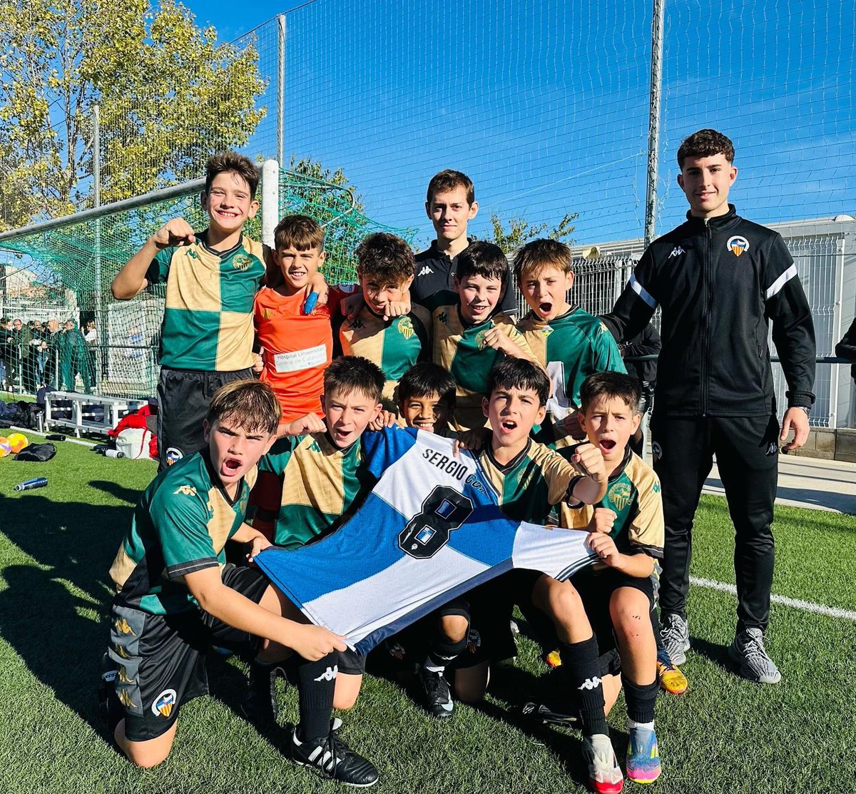 FutBaseCES's tweet image. 🤩 Els 𝗔𝗟𝗘𝗩𝗜𝗡𝗦 continuen creixent una setmana més

🔥 Victòries del S12 B, S12 C, S12 E, S11 A, S11 C i S11 D amb partits de moltíssim nivell

👏🏻 Molt bona feina de S12 A, S12 D, S11 B i S11 E malgrat no poder puntuar en duels de màxima exigència 

#FutBaseCES