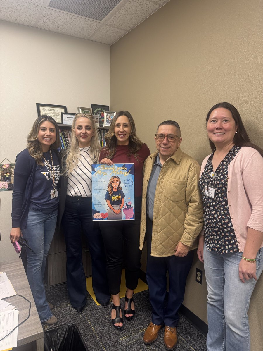 Scotsdale_YISD's tweet image. 👏Scotsdale Cadets celebrate National Psychologist month. We applaud Ms. Karina Munoz for being simply the best. ♥️ She leads with heart  in supporting the Eastwood Community. At Scotsdale…#CadetsExcel